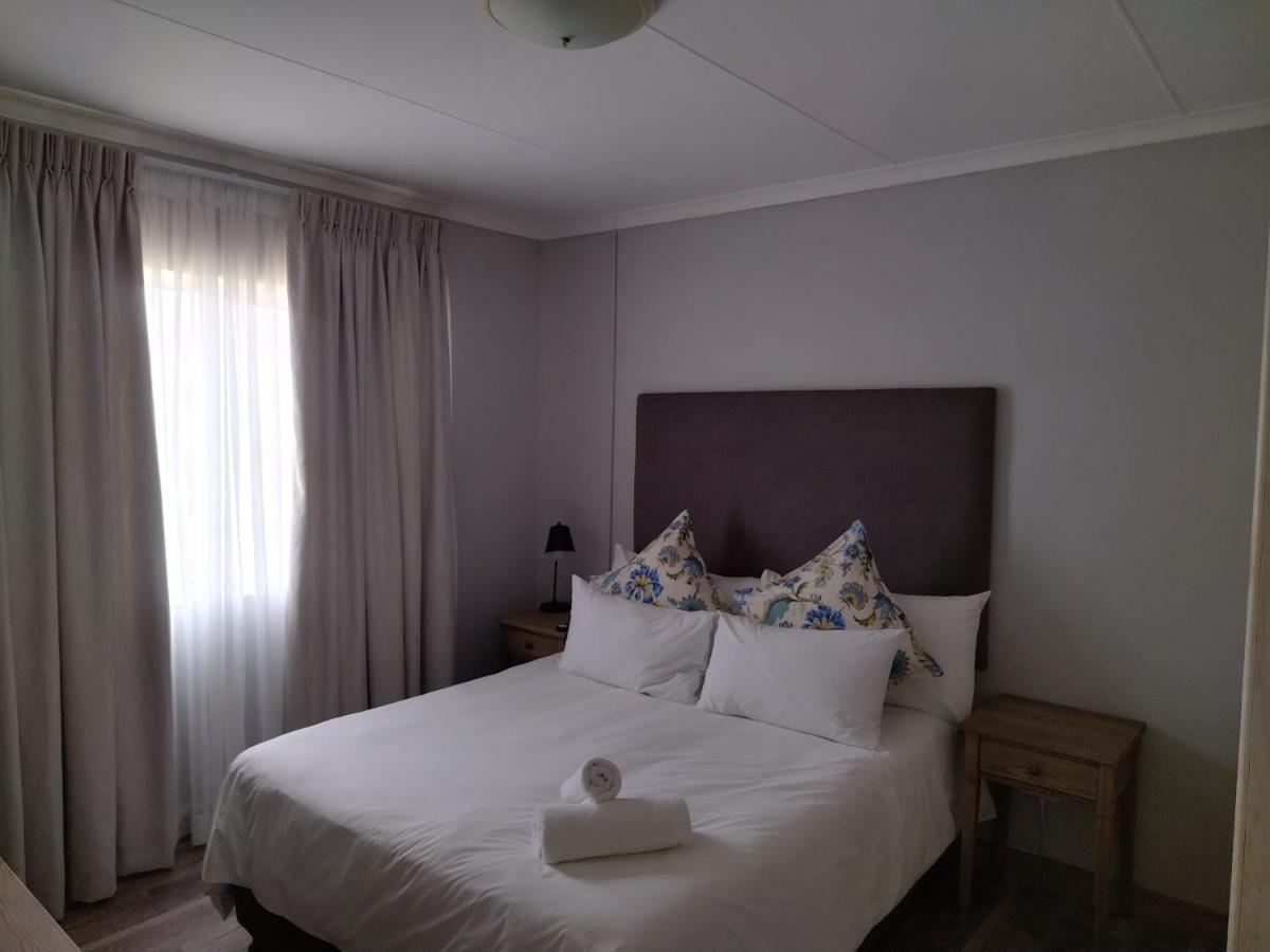 Blue Owl Guest House Mossel Bay Dış mekan fotoğraf